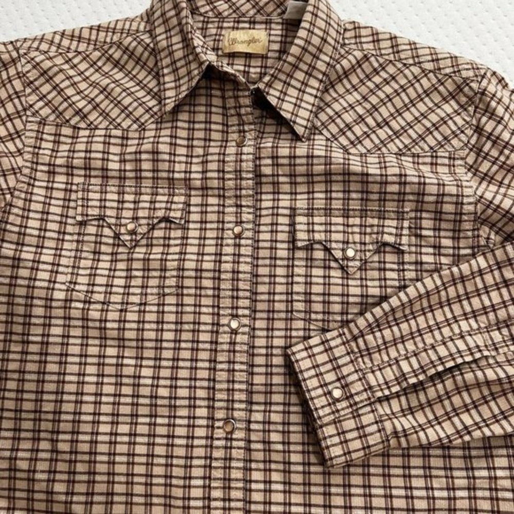 Vintage‎ Wrangler Shirt *Women Medium* Button Up Western Pearl Snap Flap Pockets